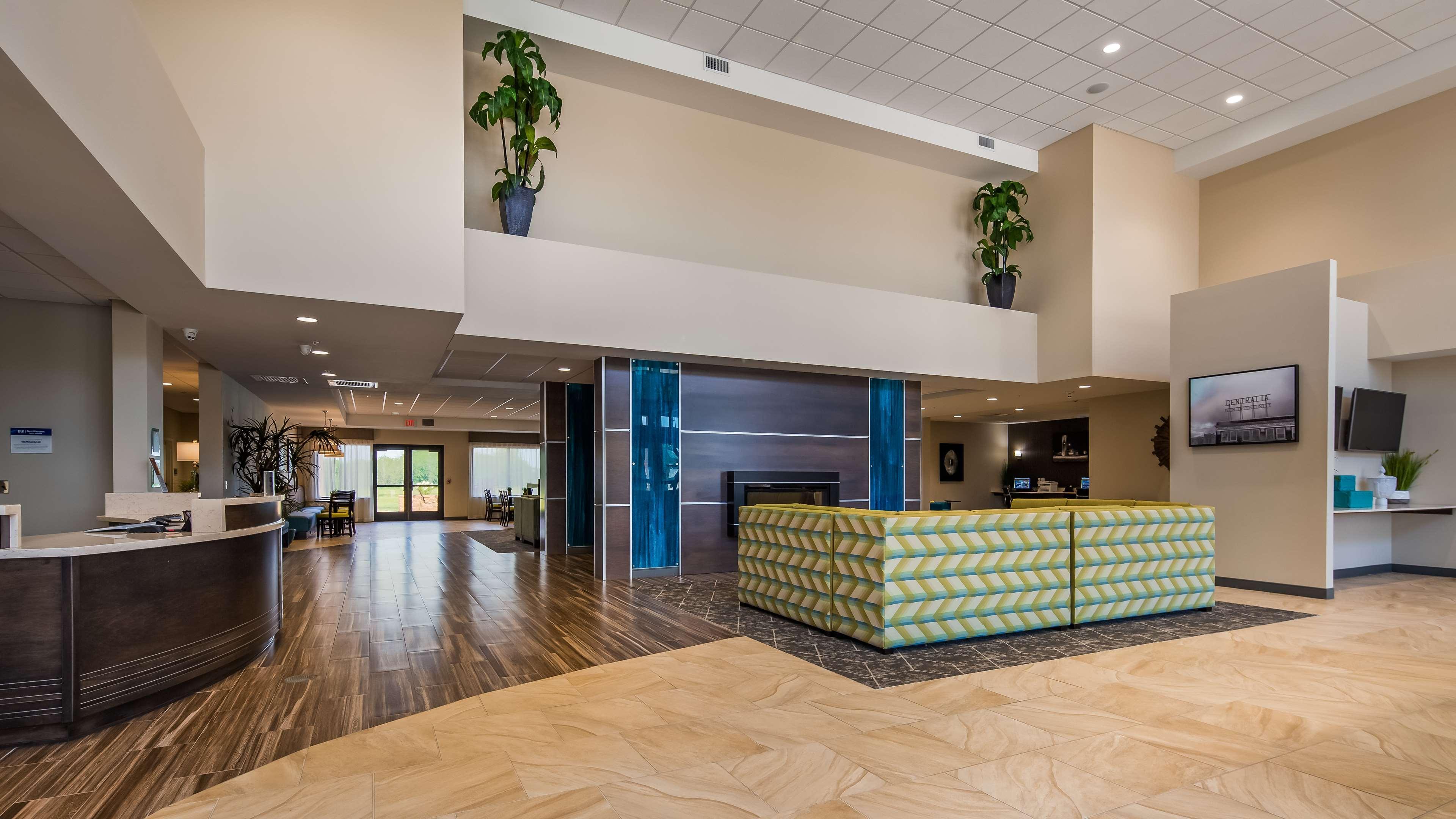 Best Western Plus Centralia Hotel & Suites Exterior foto