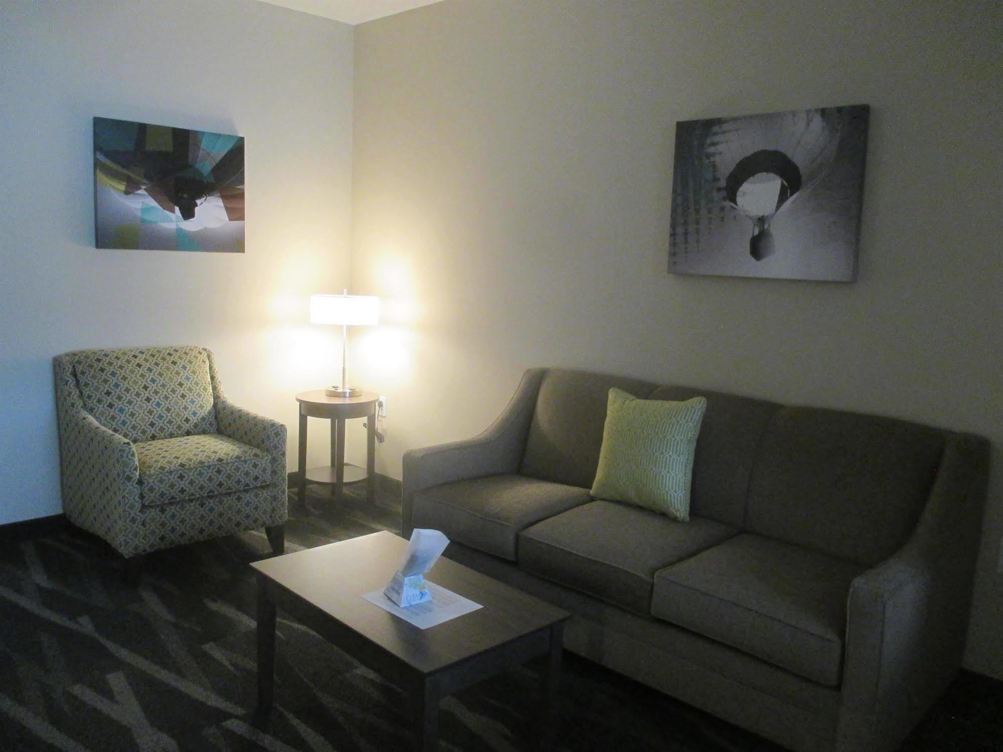 Best Western Plus Centralia Hotel & Suites Exterior foto